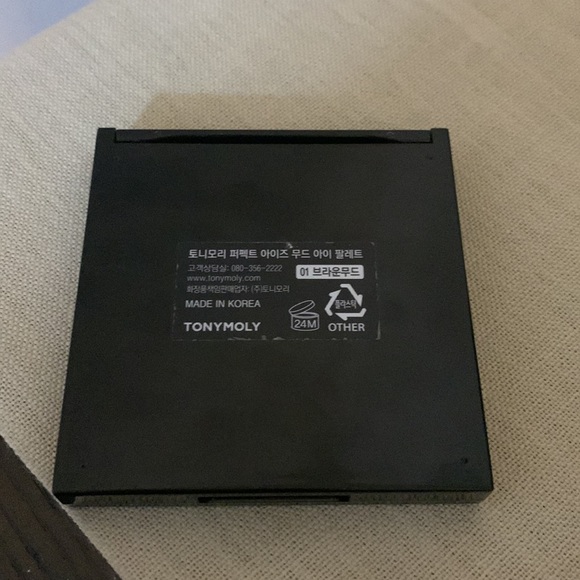 Tony Moly Perfect Eyes 01 Brown Mood Eyeshadow Palette - Picture 5 of 5